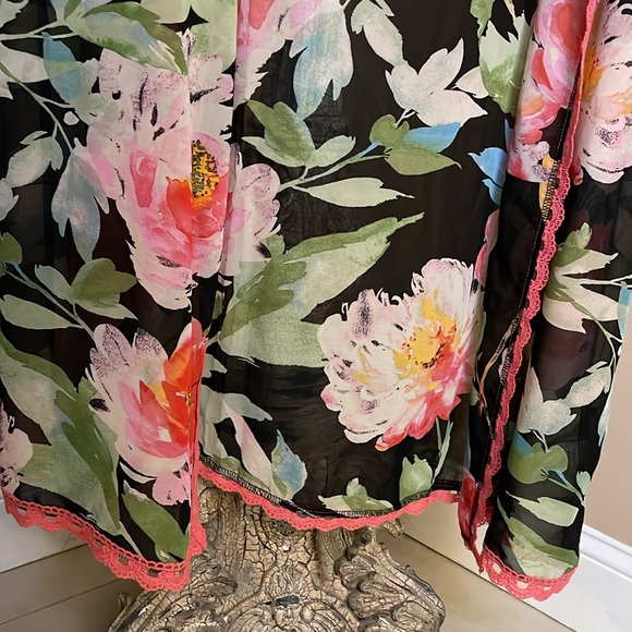 LuLaRoe Flowered Shirley Kimono Size Medium New With Tags - Picture 8 of 11
